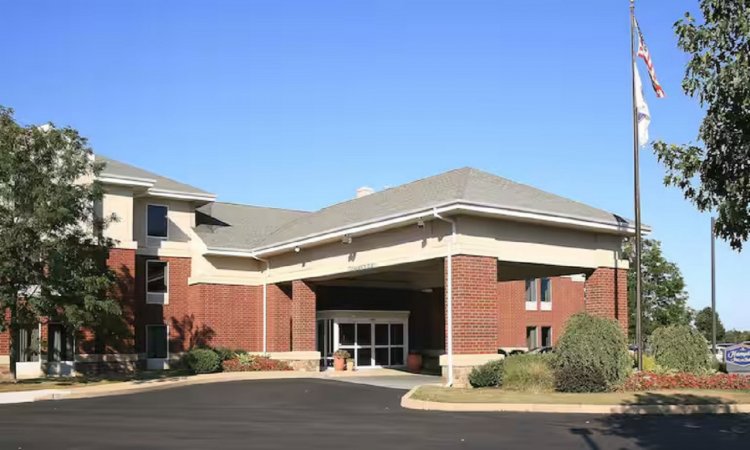 Hampton Inn and Suites Newtown