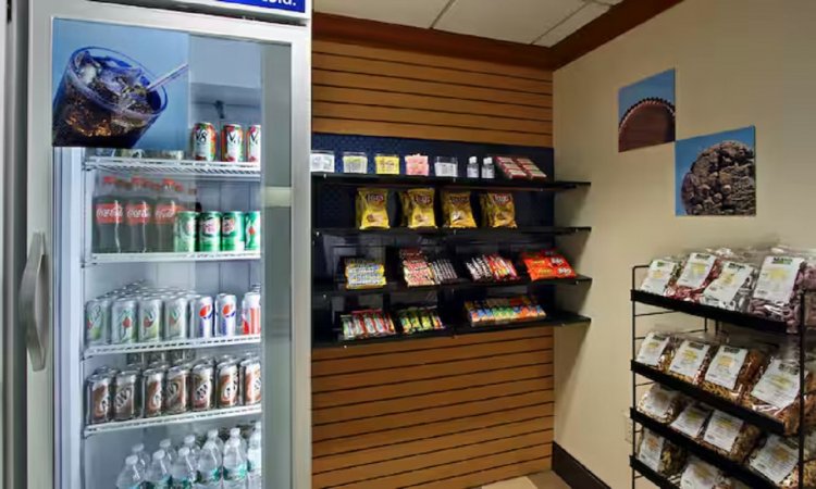 Hampton Inn and Suites Newtown